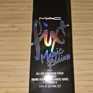 MAC Fix+ Magic Radiance All Day Hydrating Spray + Vitamin C